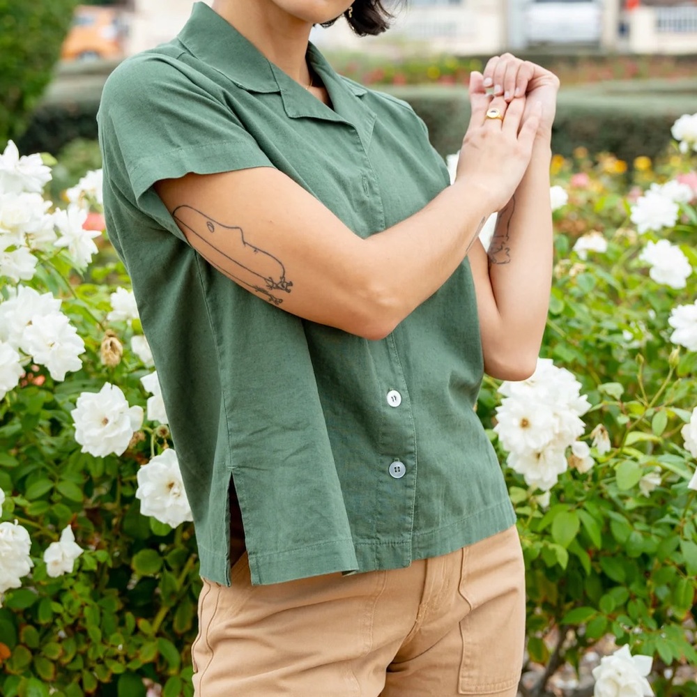 Big Bud Press Pantry Button Up in Dark
Emerald Green